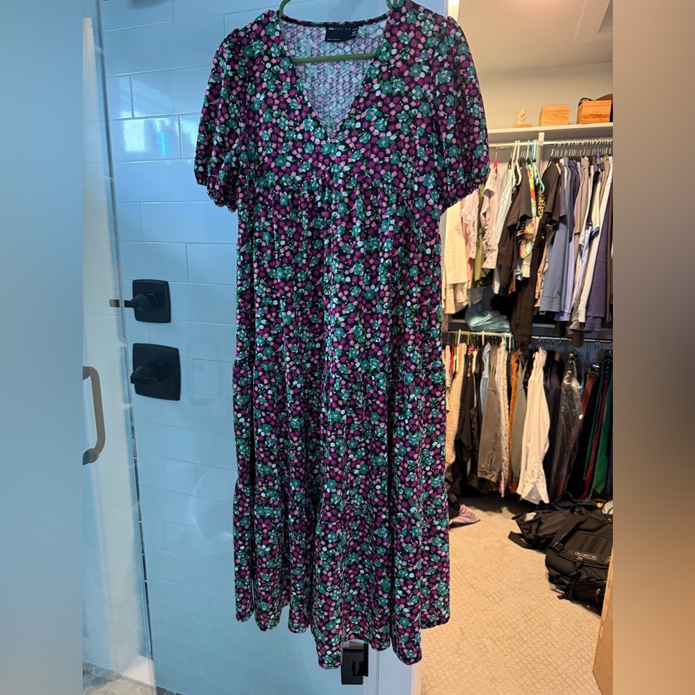 ASOS Maternity Floral V-Neck Dress NWOT
